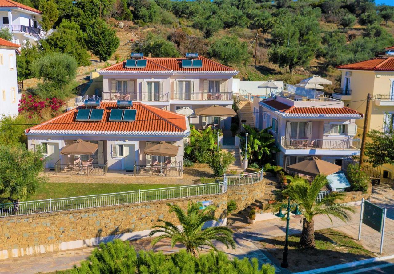 Vereniki Apartments Finikúnda Kültér fotó