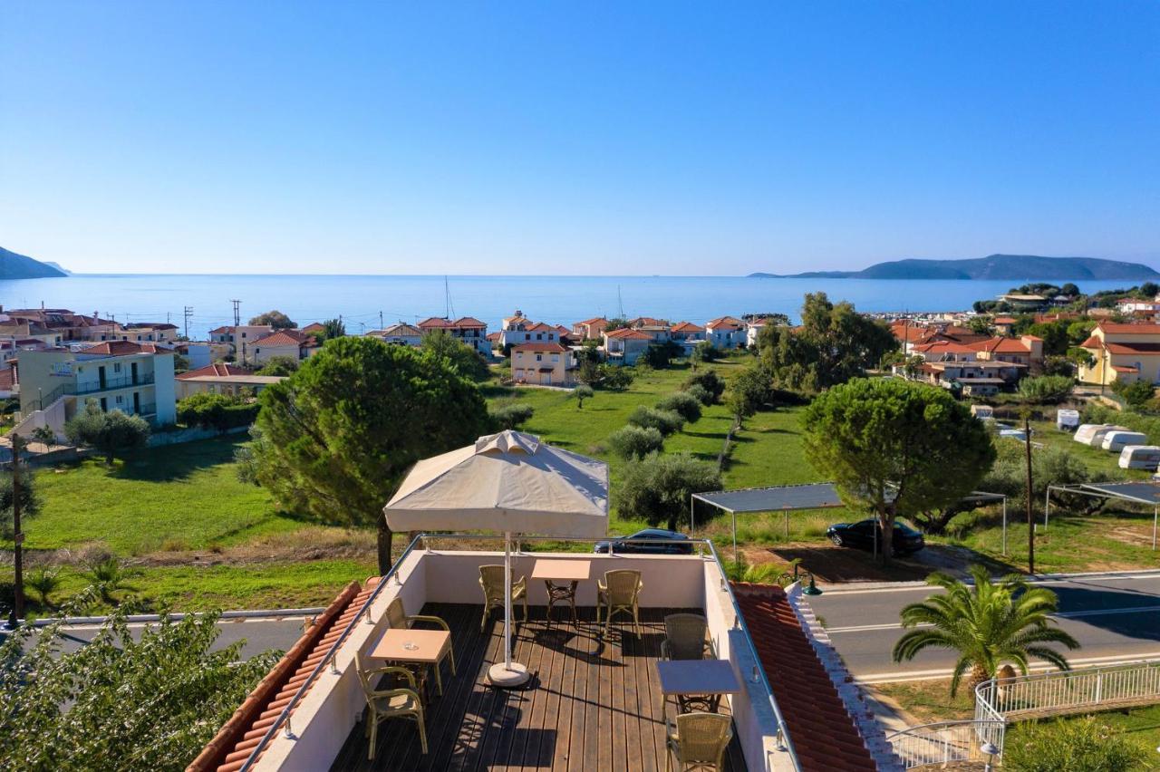 Vereniki Apartments Finikúnda Kültér fotó